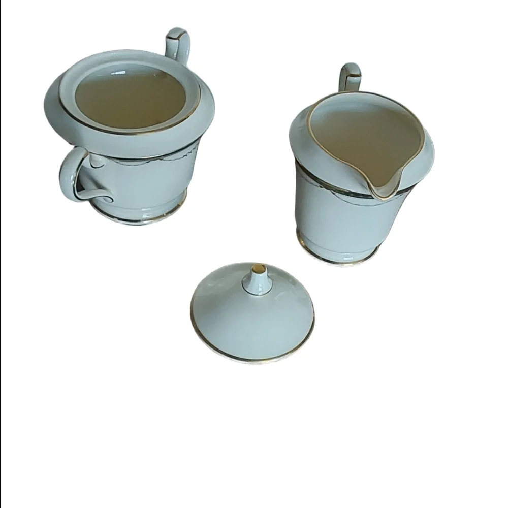 Mikasa White and‎ Gold Sugar and Creamer Set